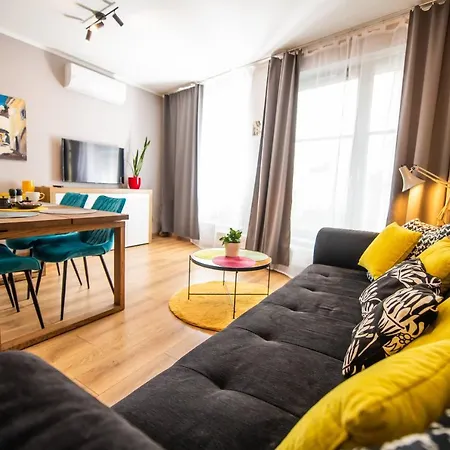 Apartament Miodowa 42 z miejscem parkingowym-2
